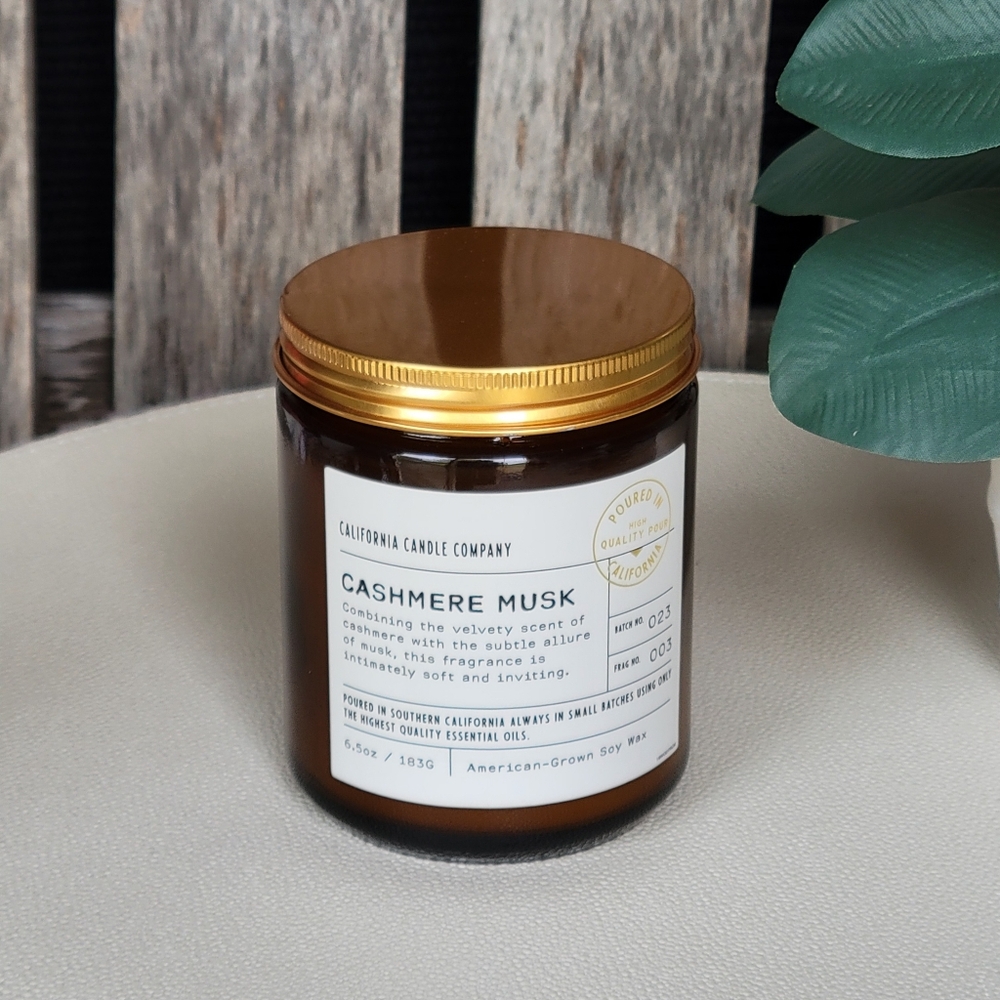 Cashmere Musk Candle - Leoben Company Brown Glass Jar Gold Lid - Picture 2 of 4